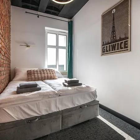 Franciszkanska 24 3*