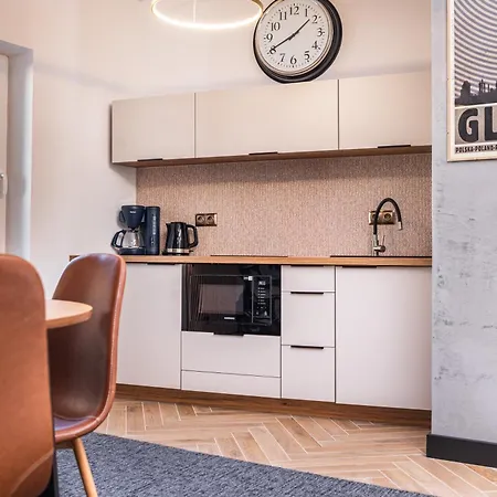 Franciszkanska 24 3*