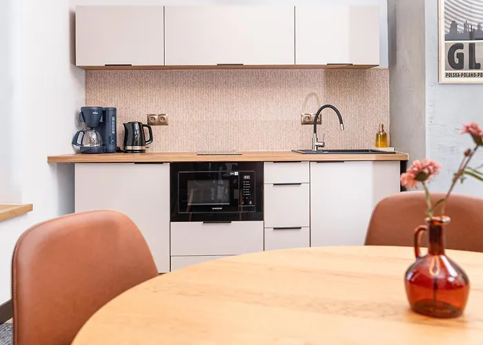 Franciszkanska 24 3*